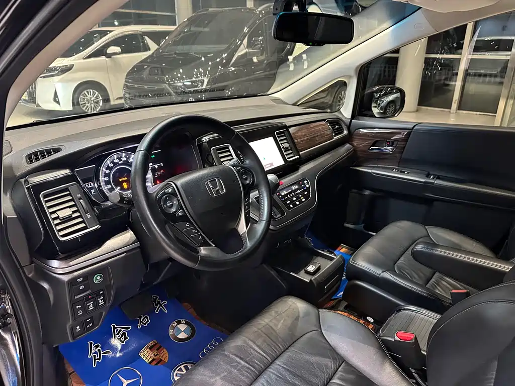 Honda Elysion — миниатюра 14
