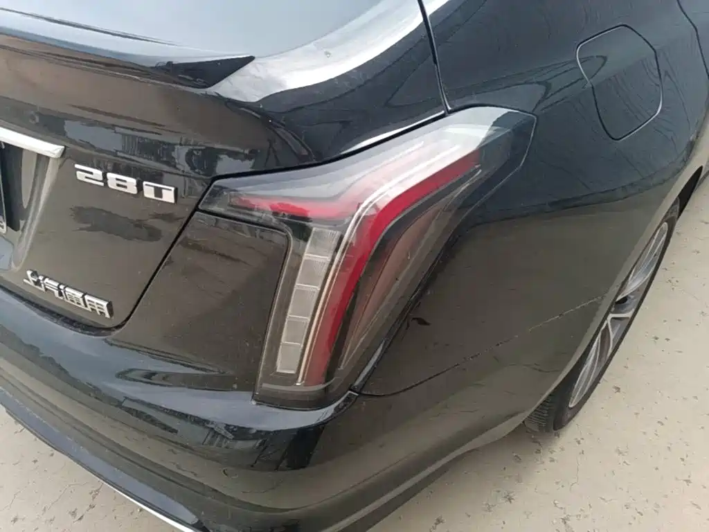 Cadillac CT5 — миниатюра 8