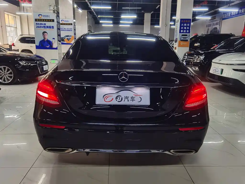 Mercedes-Benz E-Class — миниатюра 4