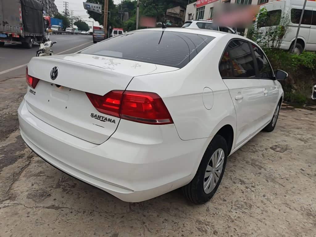 Volkswagen Santana 1.5 л 2021 г. Белый, пробег 40700 км