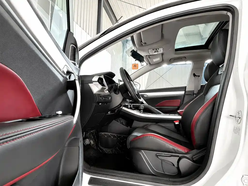 Geely Binyue — миниатюра 13