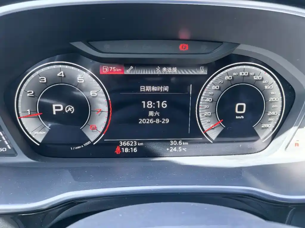 Audi Q3 — миниатюра 12