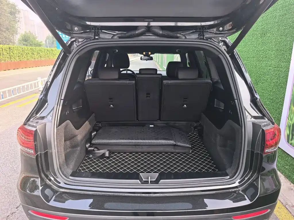 Mercedes-Benz GLB — миниатюра 11