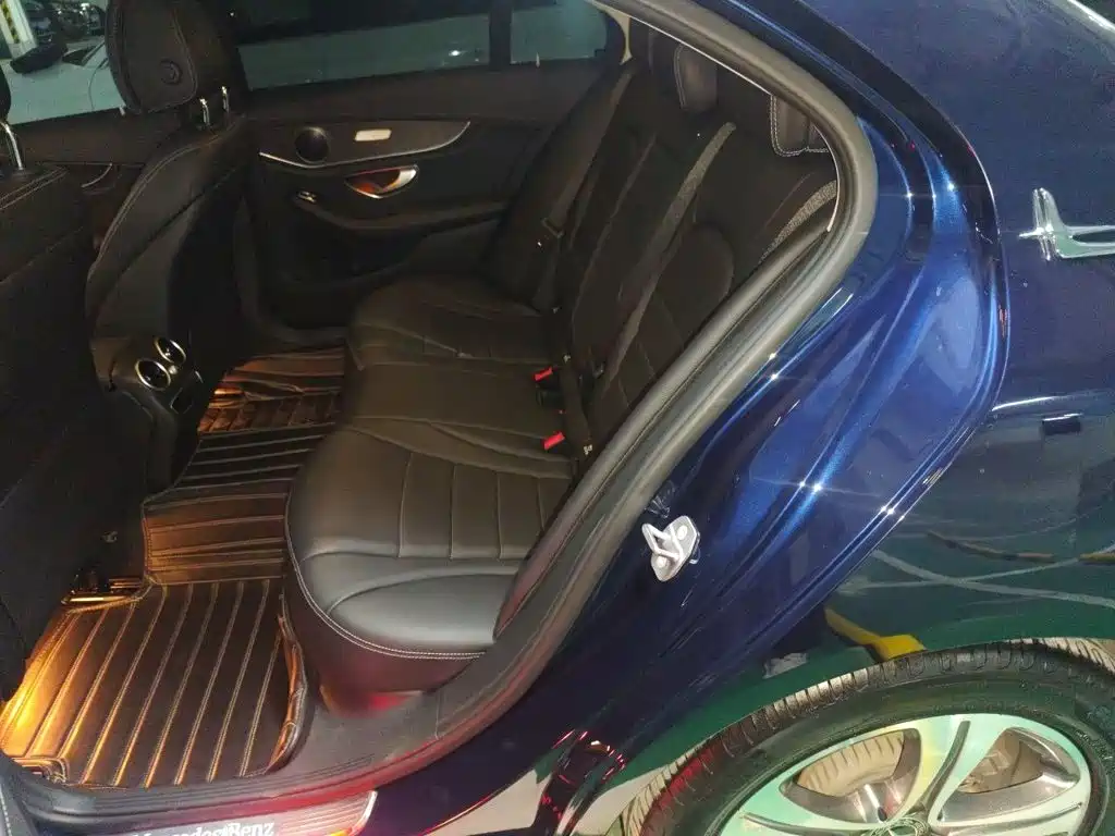 Mercedes-Benz C-Class — миниатюра 18