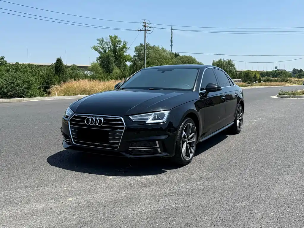 Audi A4L 2018