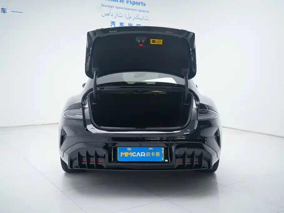 Xiaomi SU7 — миниатюра 9