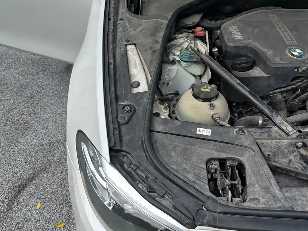 BMW 5 Series — миниатюра 20