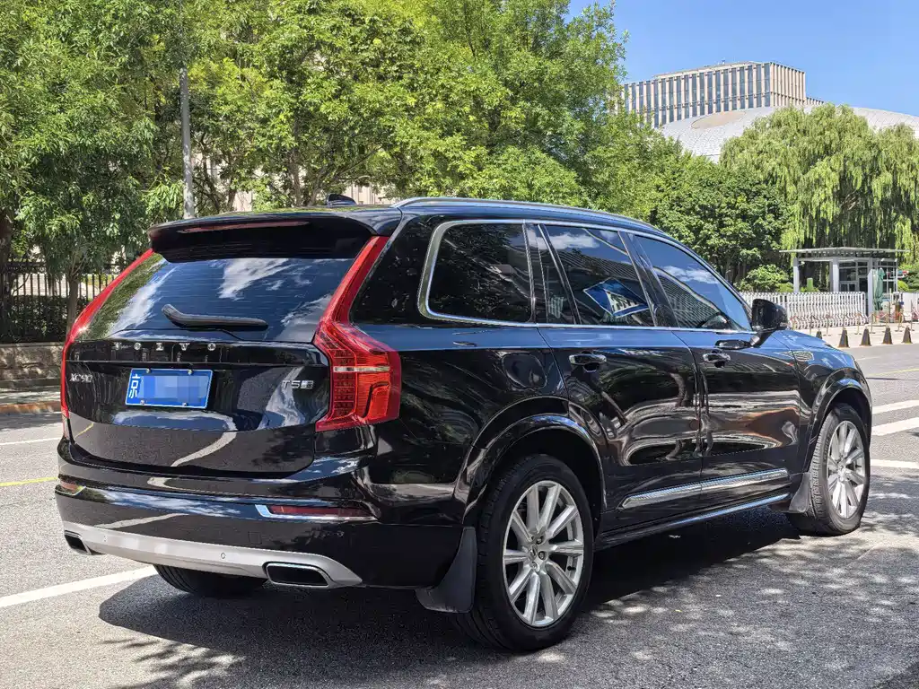 Volvo XC90 — миниатюра 18