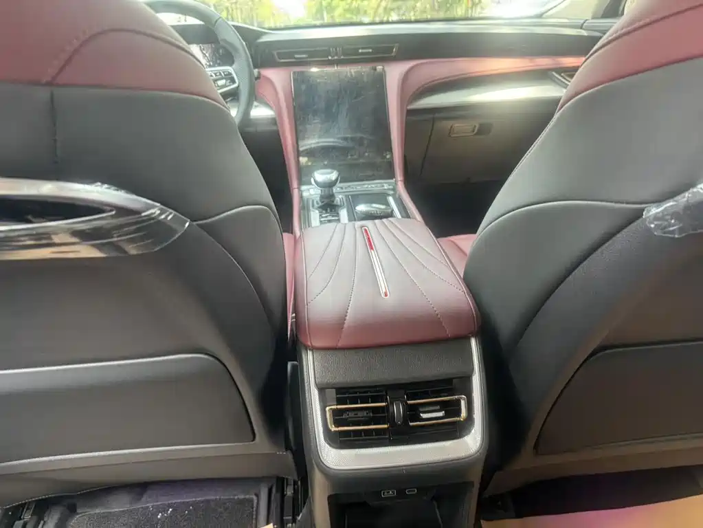 Hongqi Hongqi H5 — миниатюра 8
