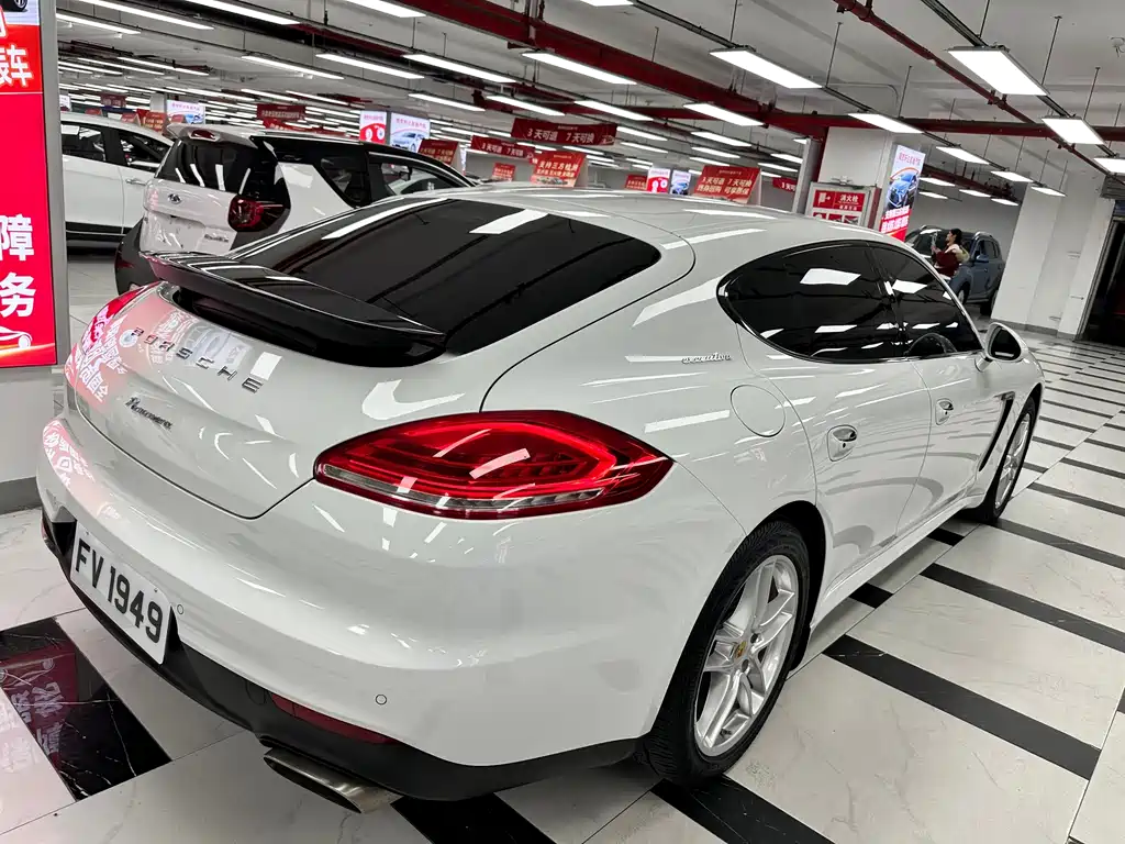 Porsche Panamera — миниатюра 46