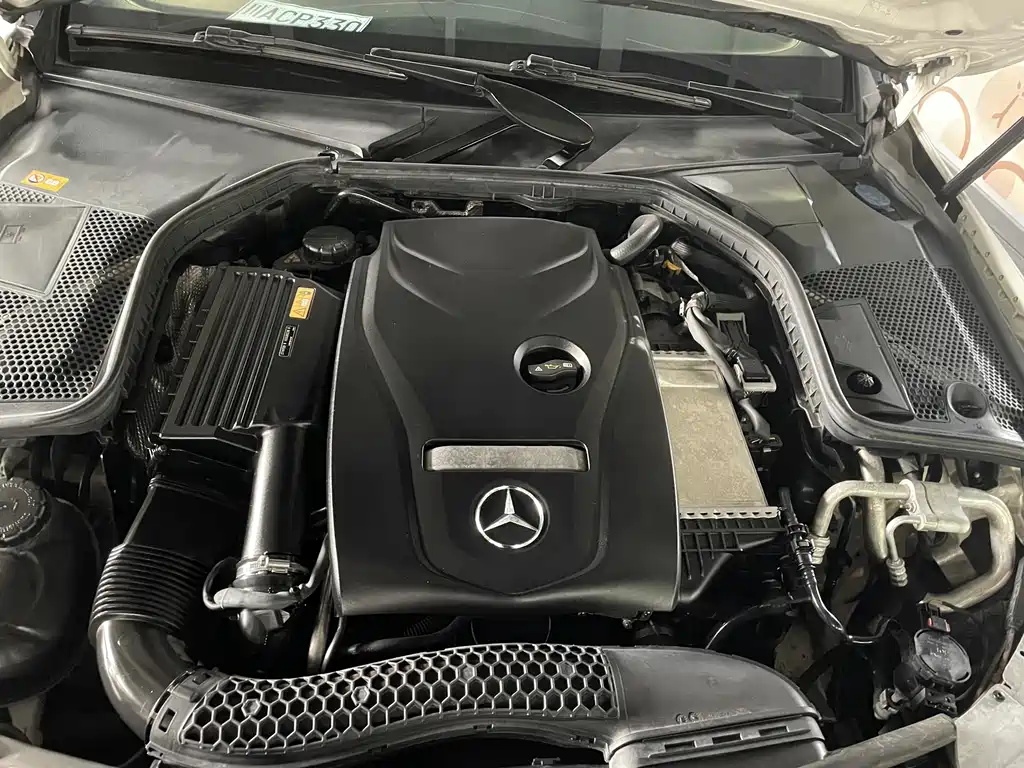 Mercedes-Benz C-Class — миниатюра 16