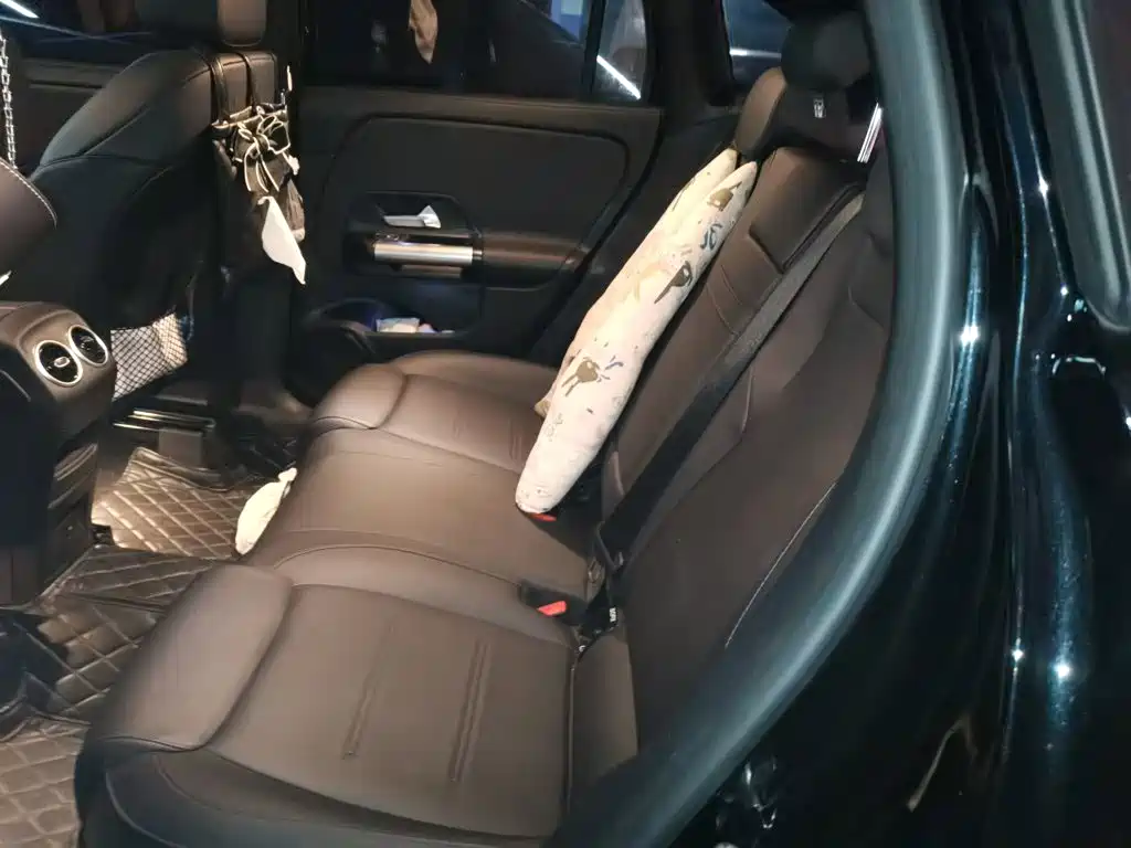 Mercedes-Benz GLA — миниатюра 13