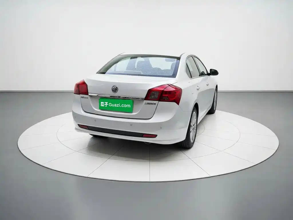 Buick Excelle — миниатюра 5