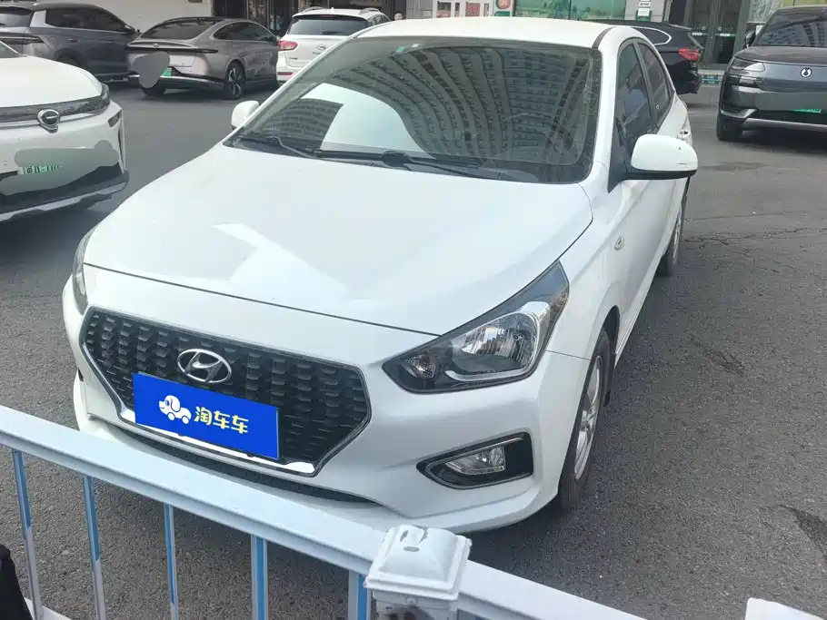 Hyundai Verna — миниатюра 2