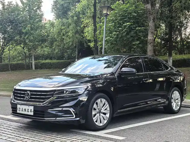 VOLKSWAGEN PASSAT 2021
