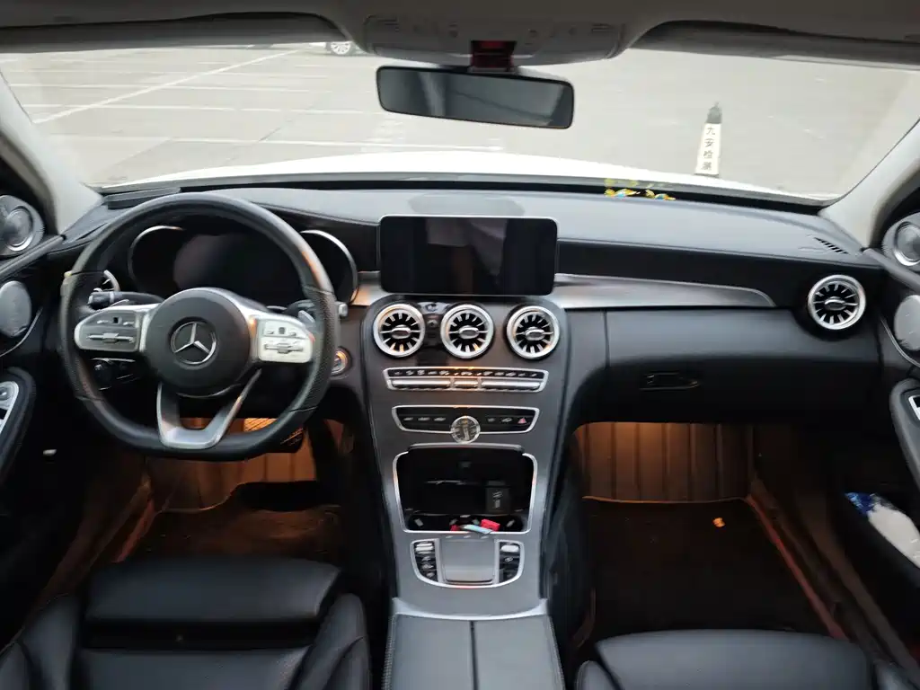 Mercedes-Benz C-Class — миниатюра 11