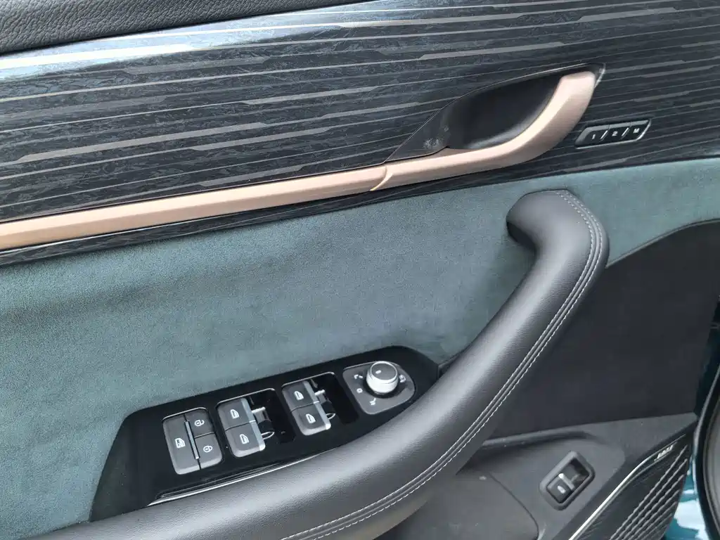 Geely Xingyue L — миниатюра 31
