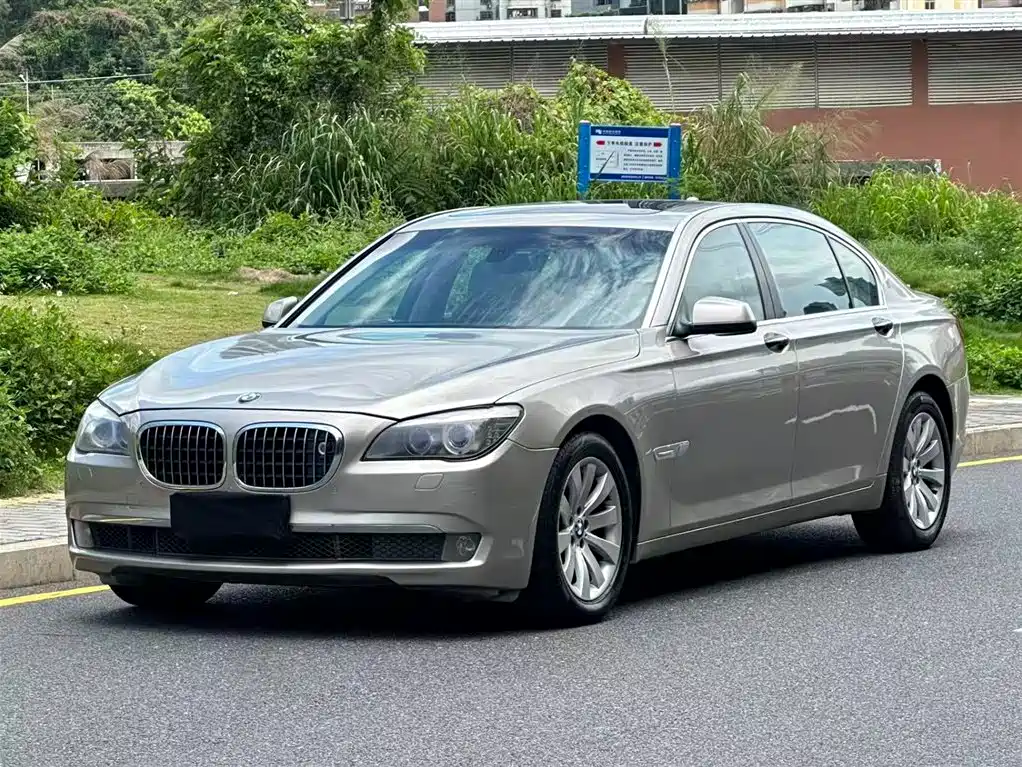 BMW 7 Series 2010