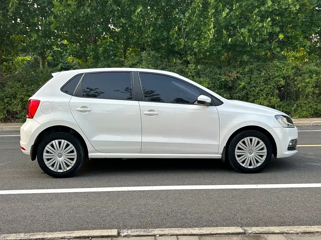 Volkswagen Polo — миниатюра 13