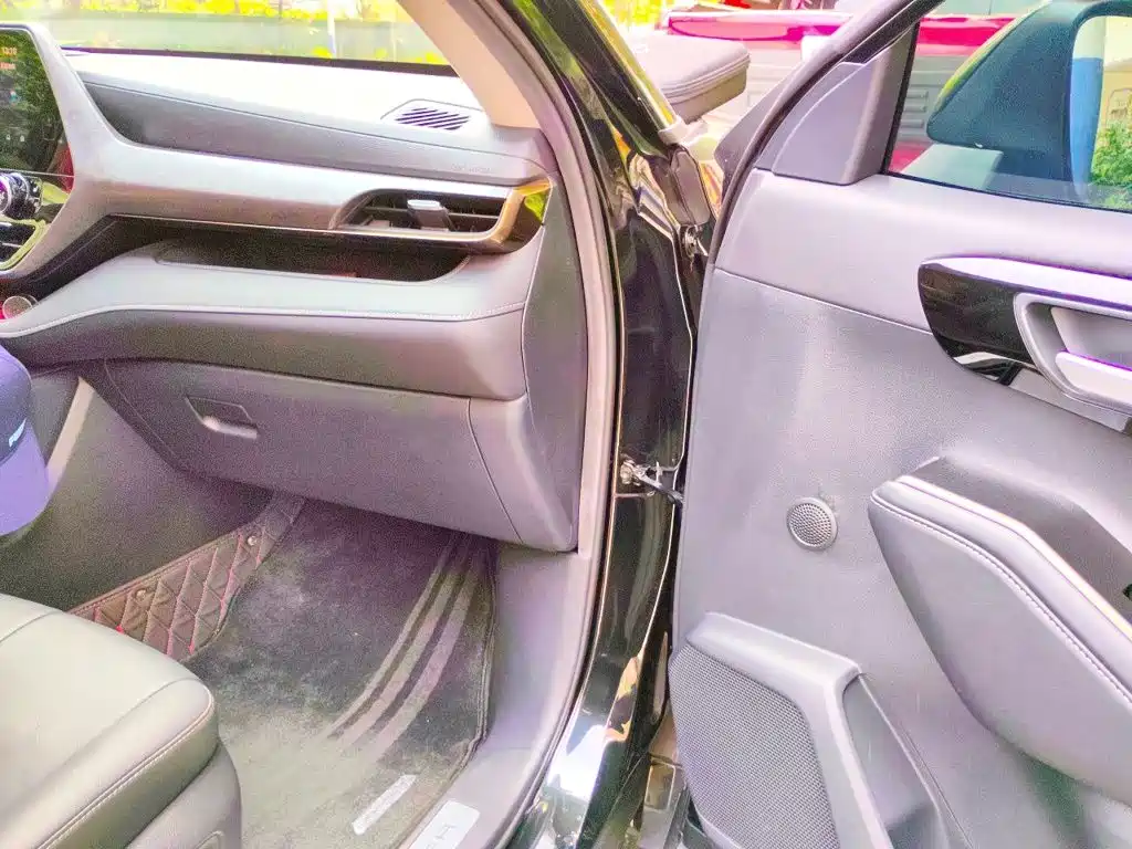 Toyota Highlander — миниатюра 20