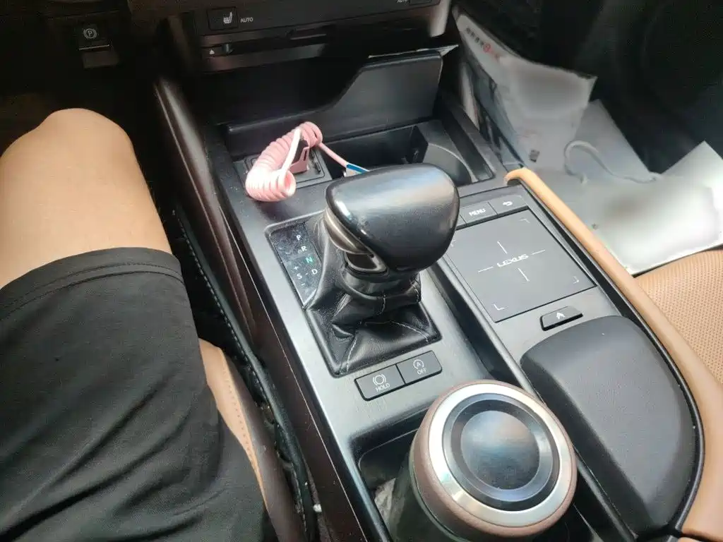 Lexus ES — миниатюра 7