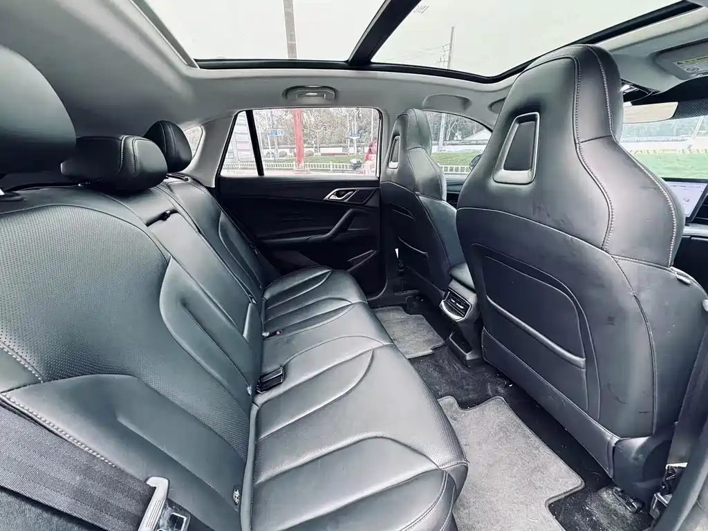 Roewe RX5 — миниатюра 13
