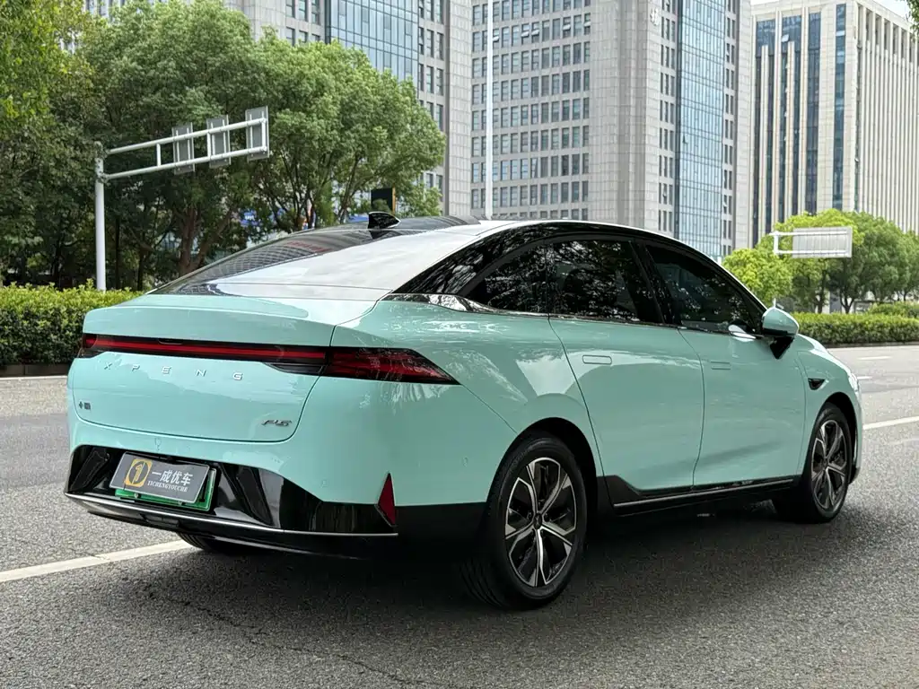 XPeng P5 — миниатюра 4