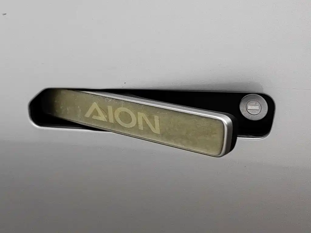 Aion AION Y — миниатюра 18