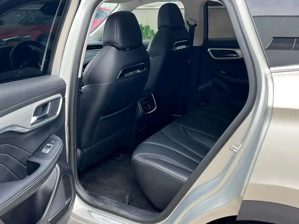 Roewe MARVEL X — миниатюра 8