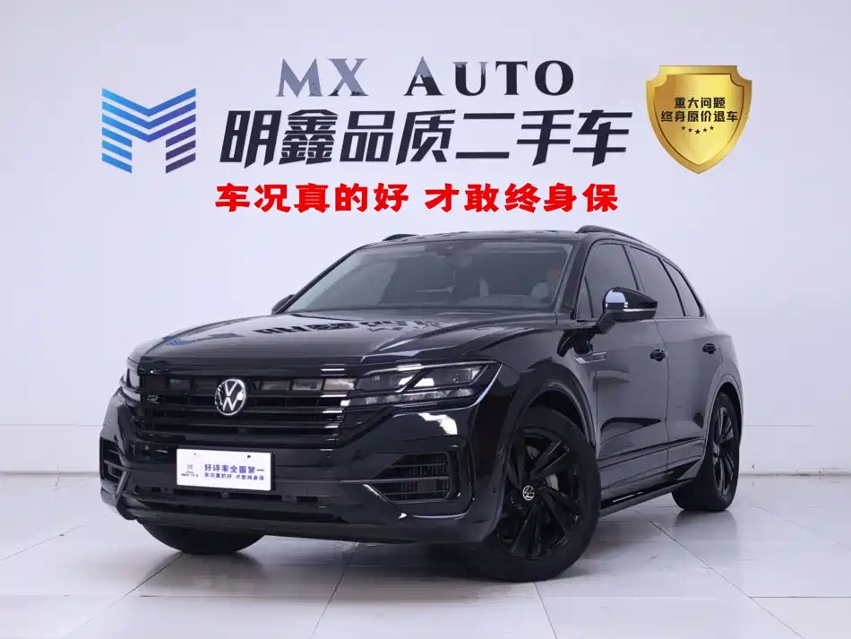 途锐 2022款 3.0TSI 锐享版 曜黑运动套装 2022