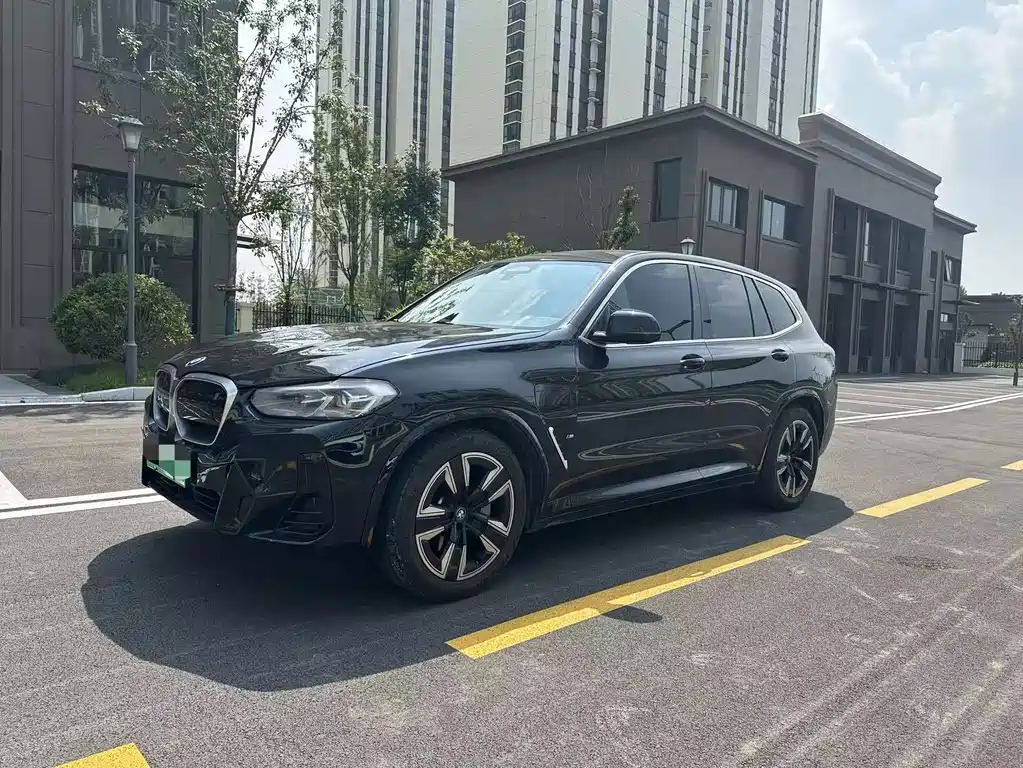 BMW iX3 — миниатюра 3