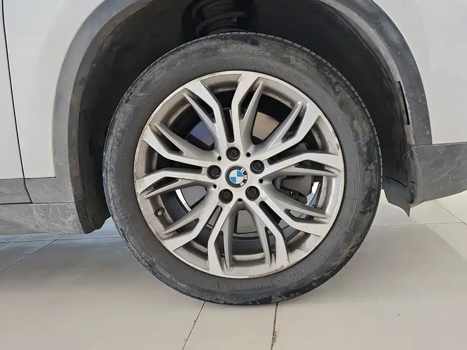 BMW X1 — миниатюра 6