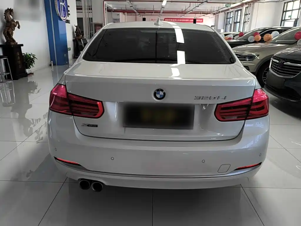 BMW 3 Series — миниатюра 6