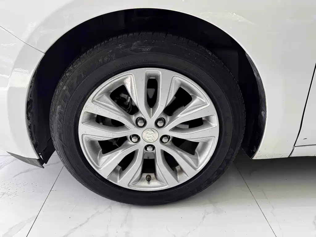 Buick Excelle — миниатюра 25