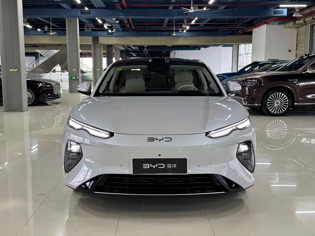 BYD Seal 08 — миниатюра 2