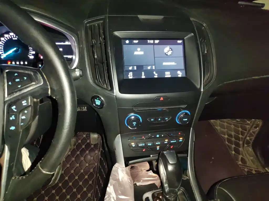 Ford Edge — миниатюра 9