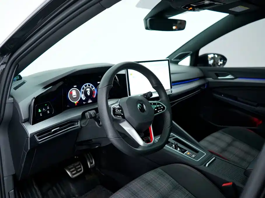 Volkswagen Golf GTI — миниатюра 11