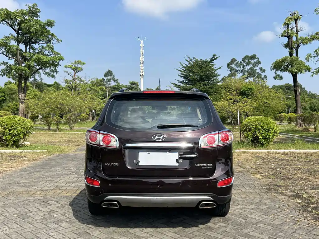 Hyundai Santa Fe — миниатюра 9
