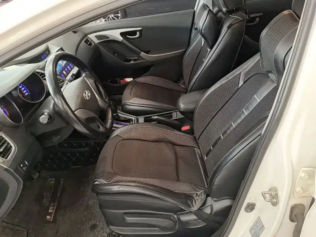 Hyundai Elantra Langdong — миниатюра 15