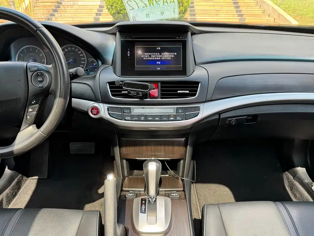 Honda Crosstour — миниатюра 17