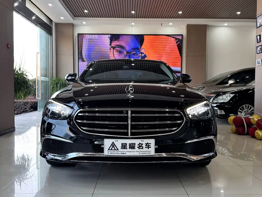 MERCEDES-BENZ E CLASS