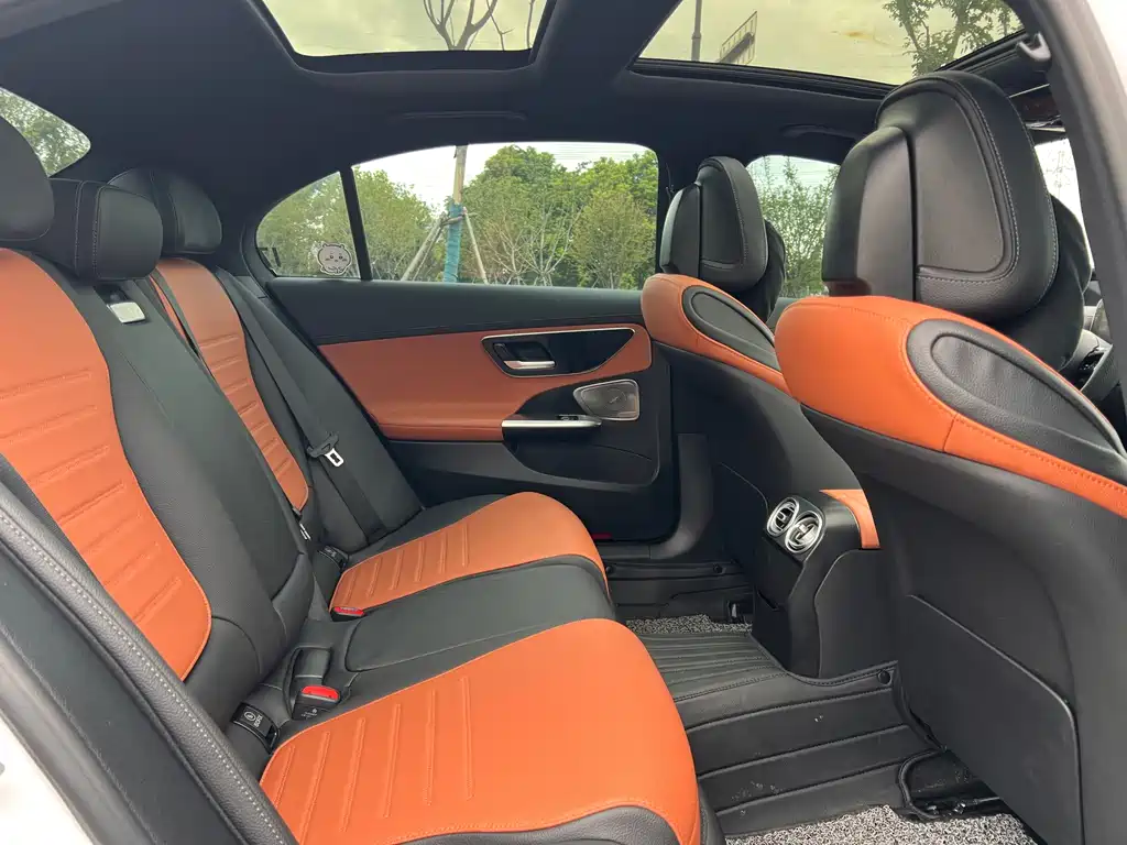 Mercedes-Benz C-Class — миниатюра 5