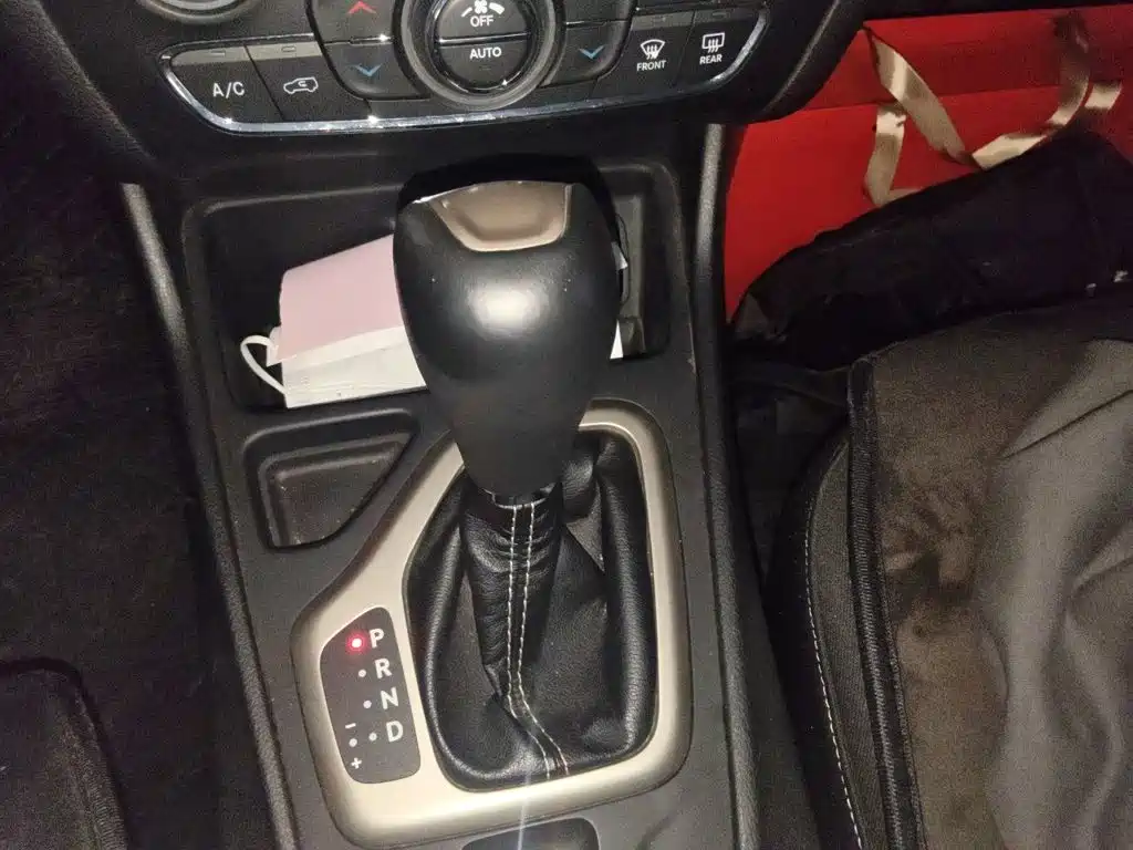 Jeep Cherokee — миниатюра 10