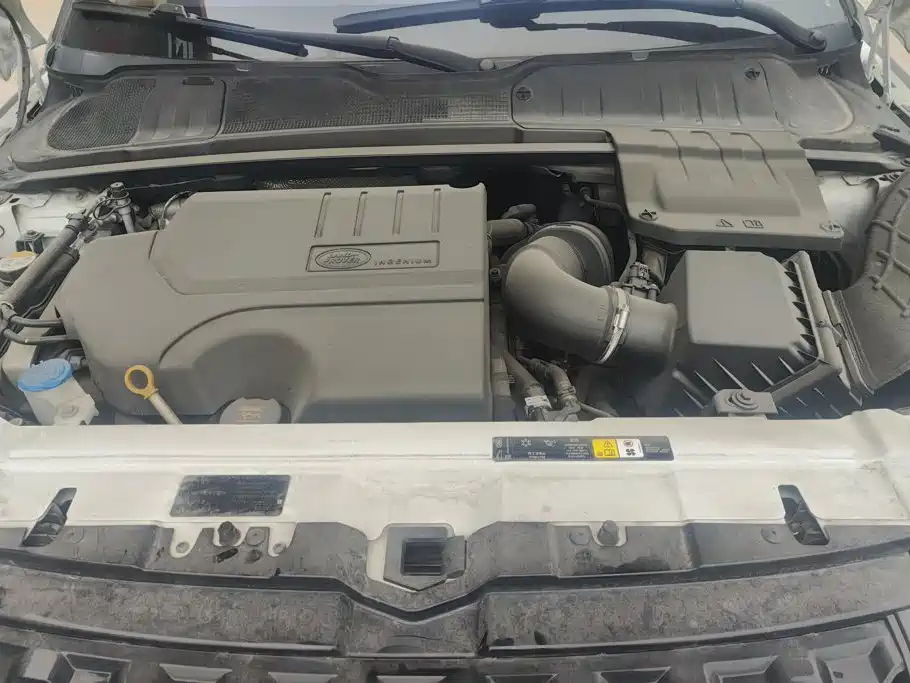 Land Rover Evoque — миниатюра 10
