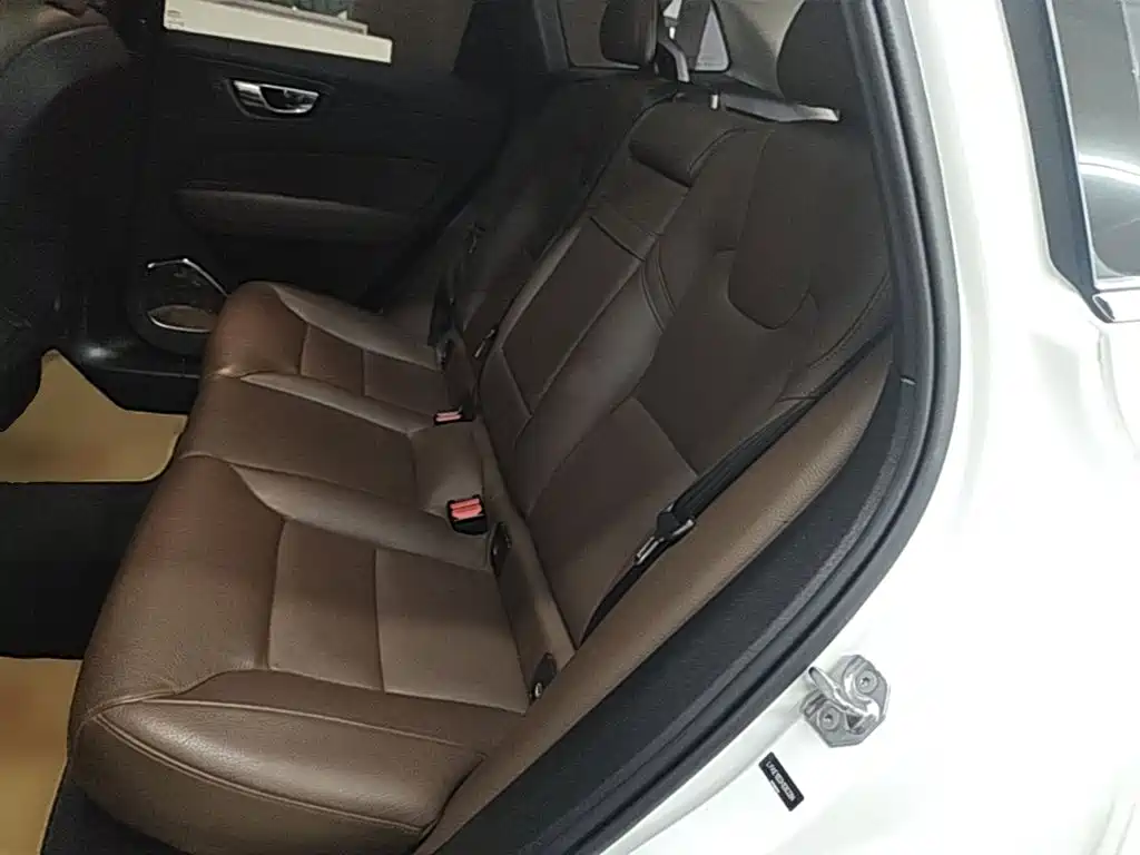 Volvo XC60 — миниатюра 17