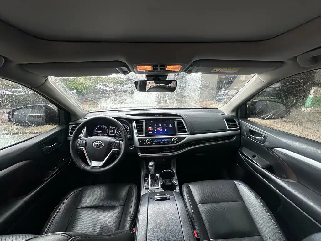 Toyota Highlander — миниатюра 8