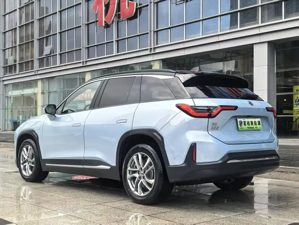 NIO ES6 — миниатюра 8