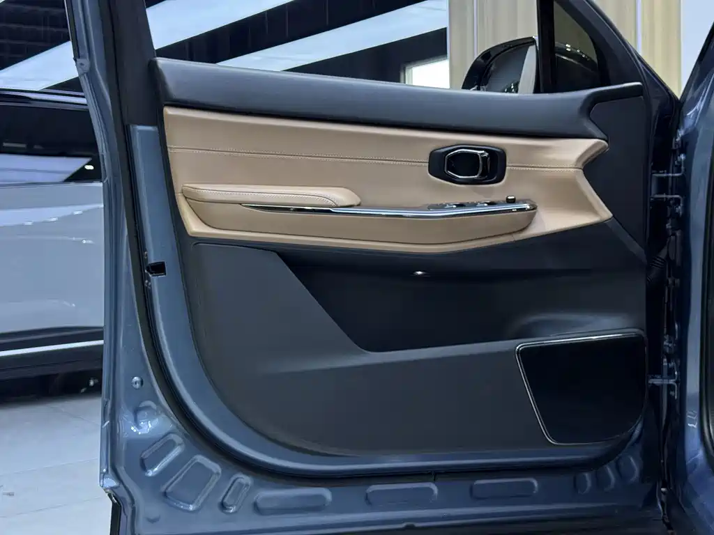 NIO ES8 — миниатюра 9