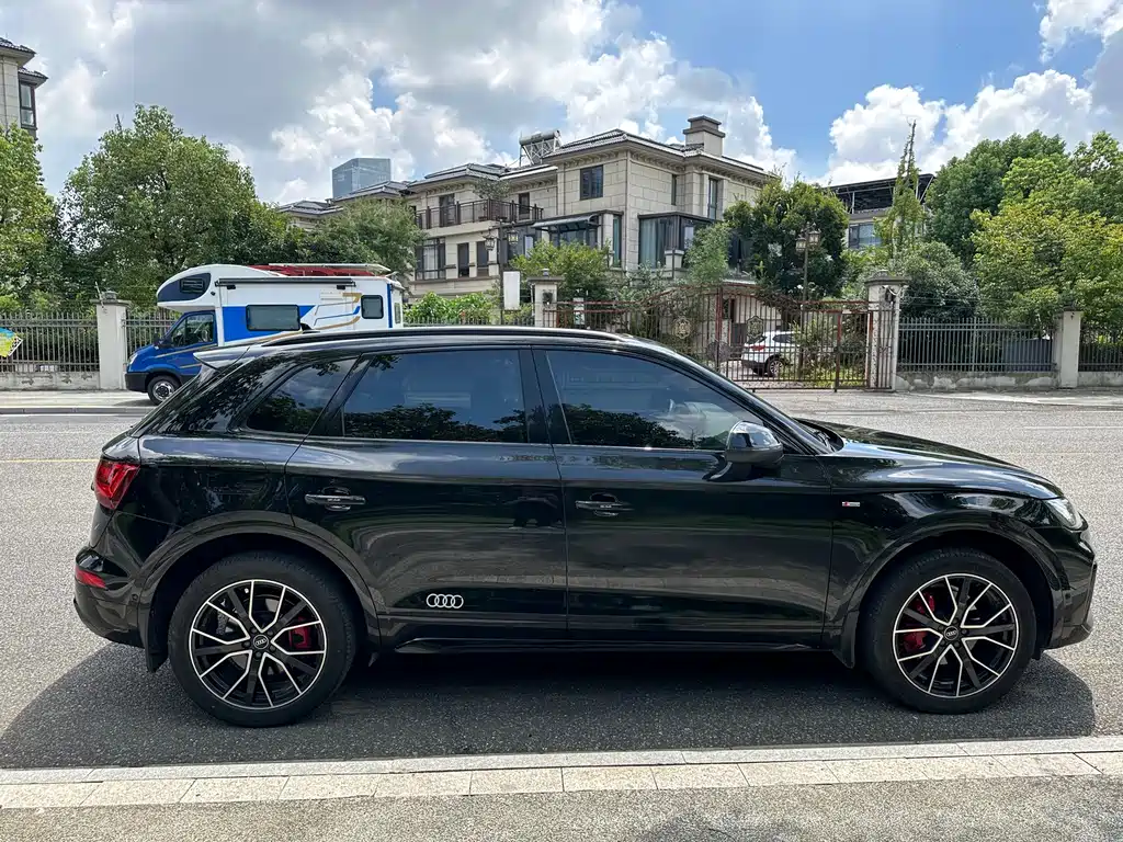 Audi Q5L — миниатюра 4
