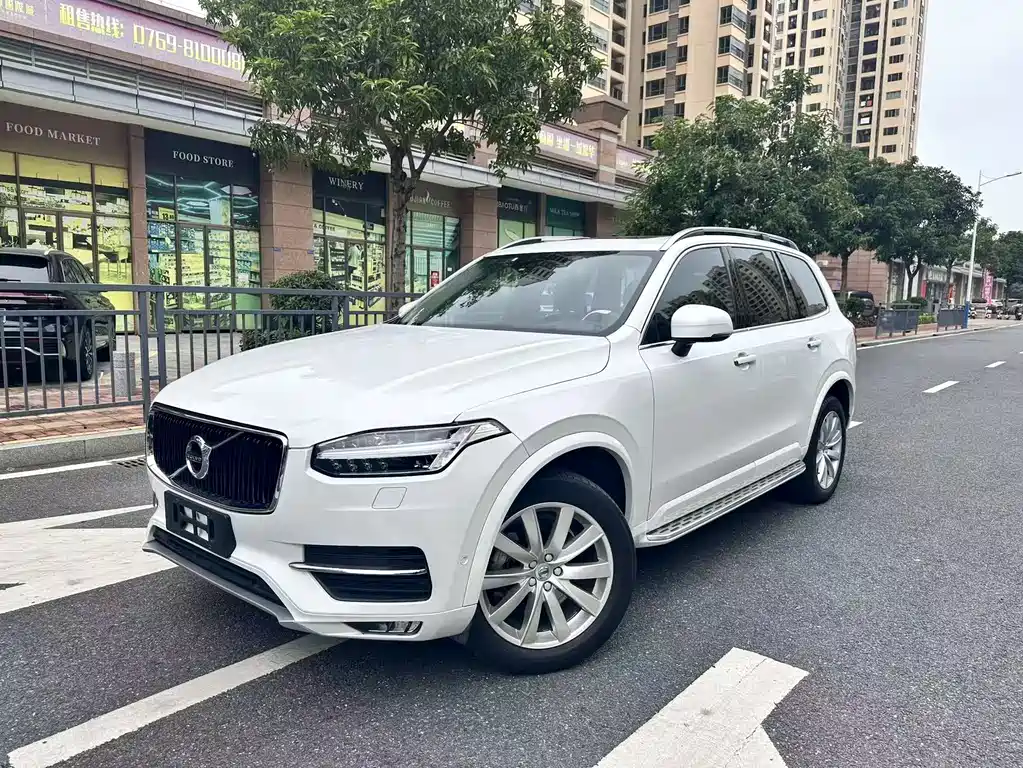 Volvo XC90 2016